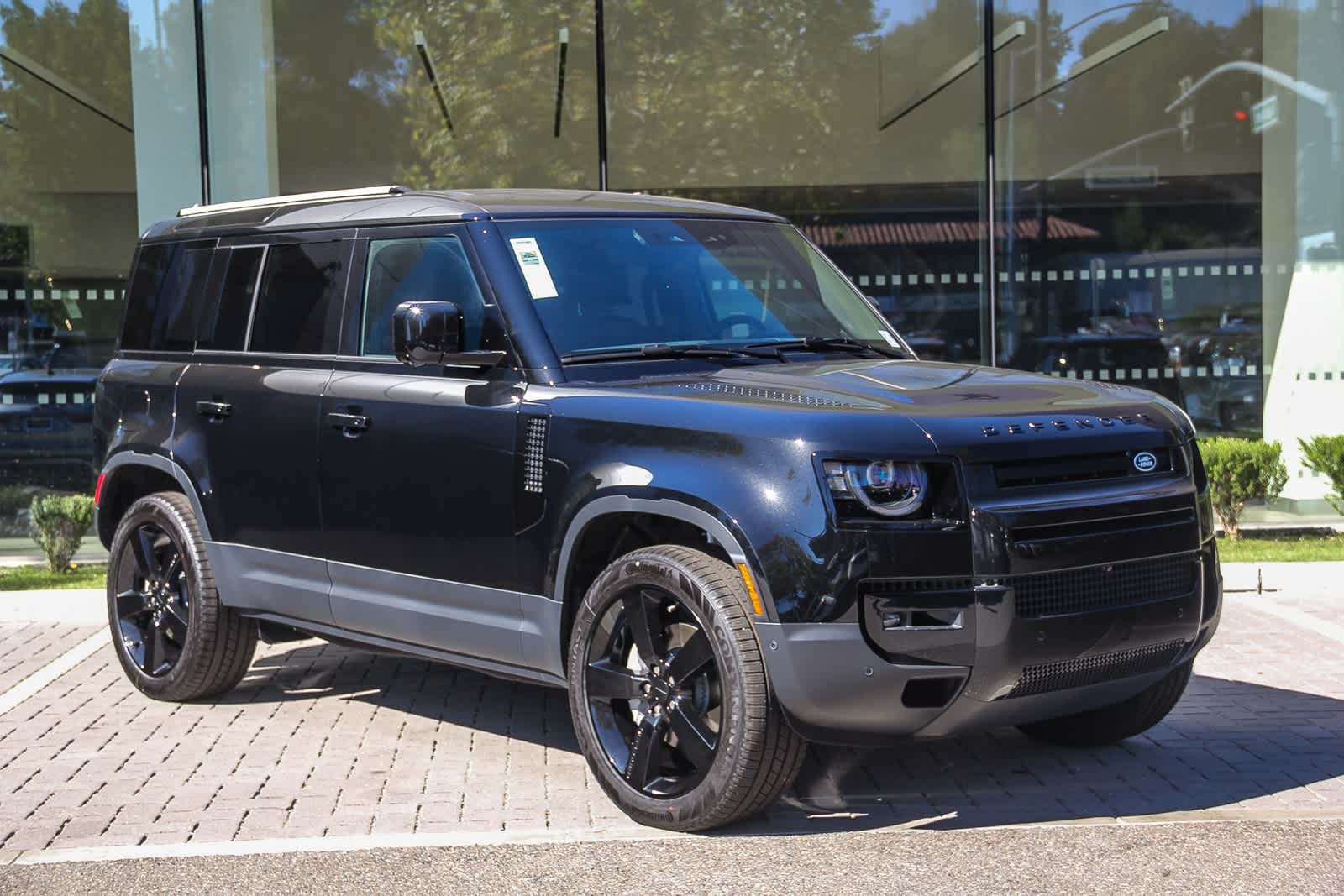 Thumbnail: 2026 Land Rover Defender - 3