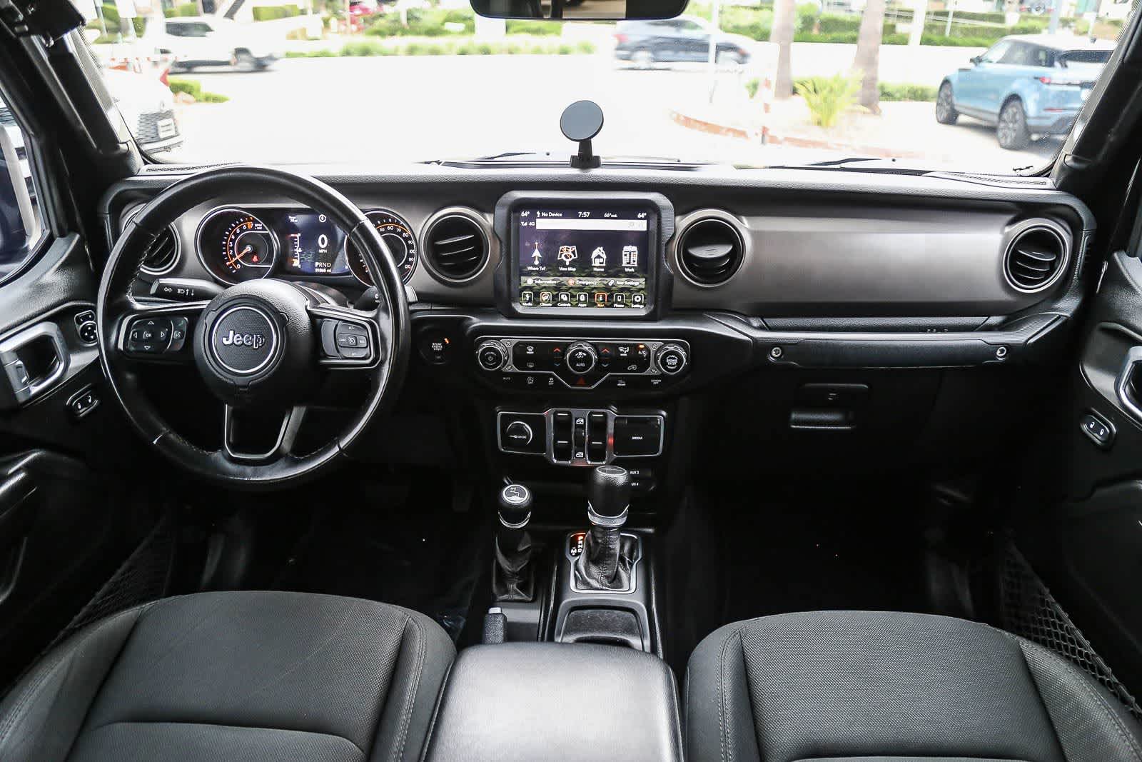 Thumbnail: 2020 Jeep Gladiator - 15