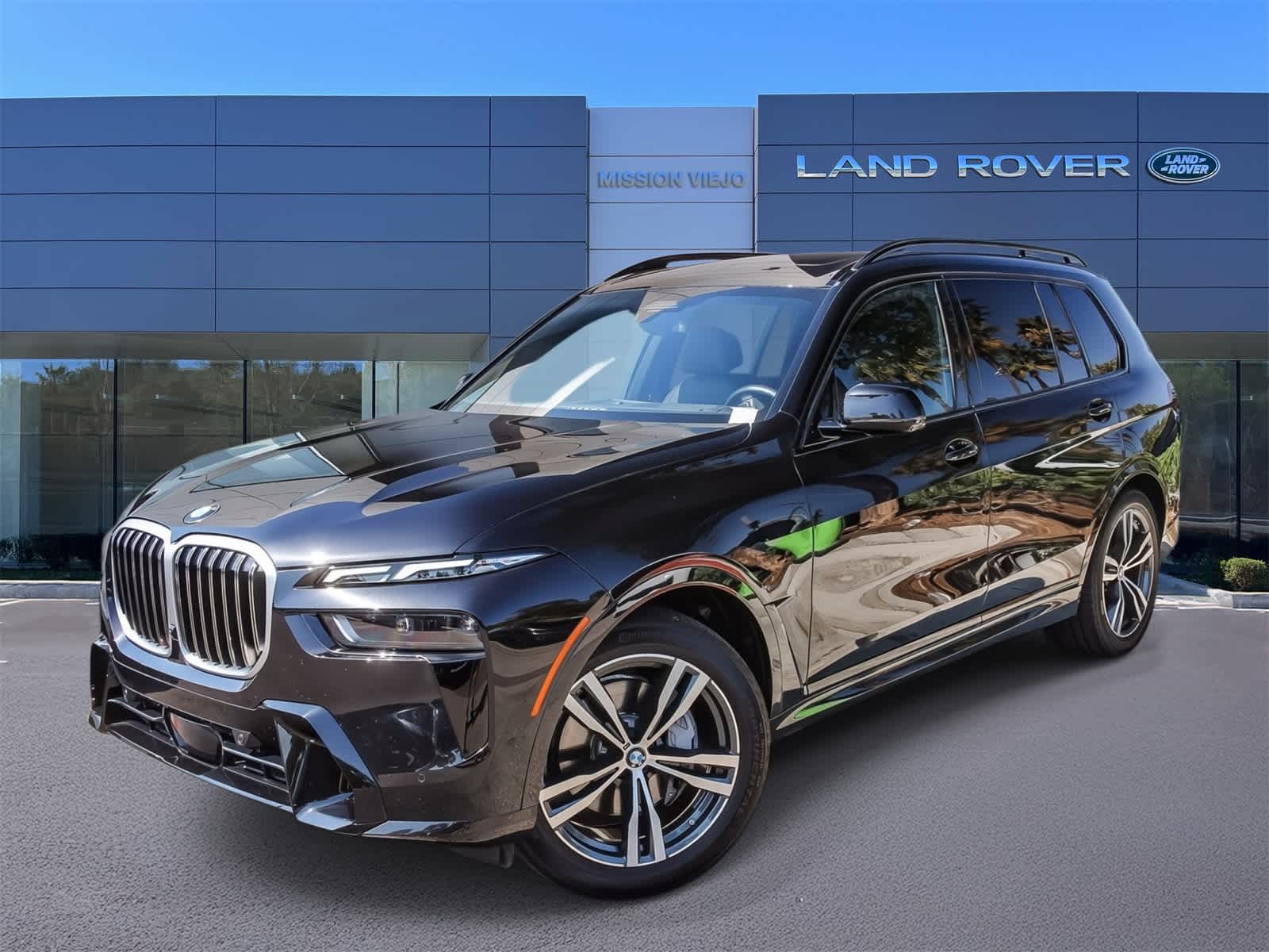 Thumbnail: 2023 BMW X7 - 1