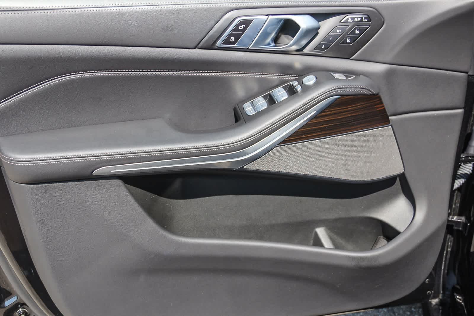 Thumbnail: 2023 BMW X7 - 18
