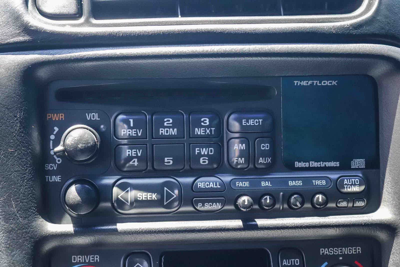 Thumbnail: 2002 Chevrolet Corvette - 11