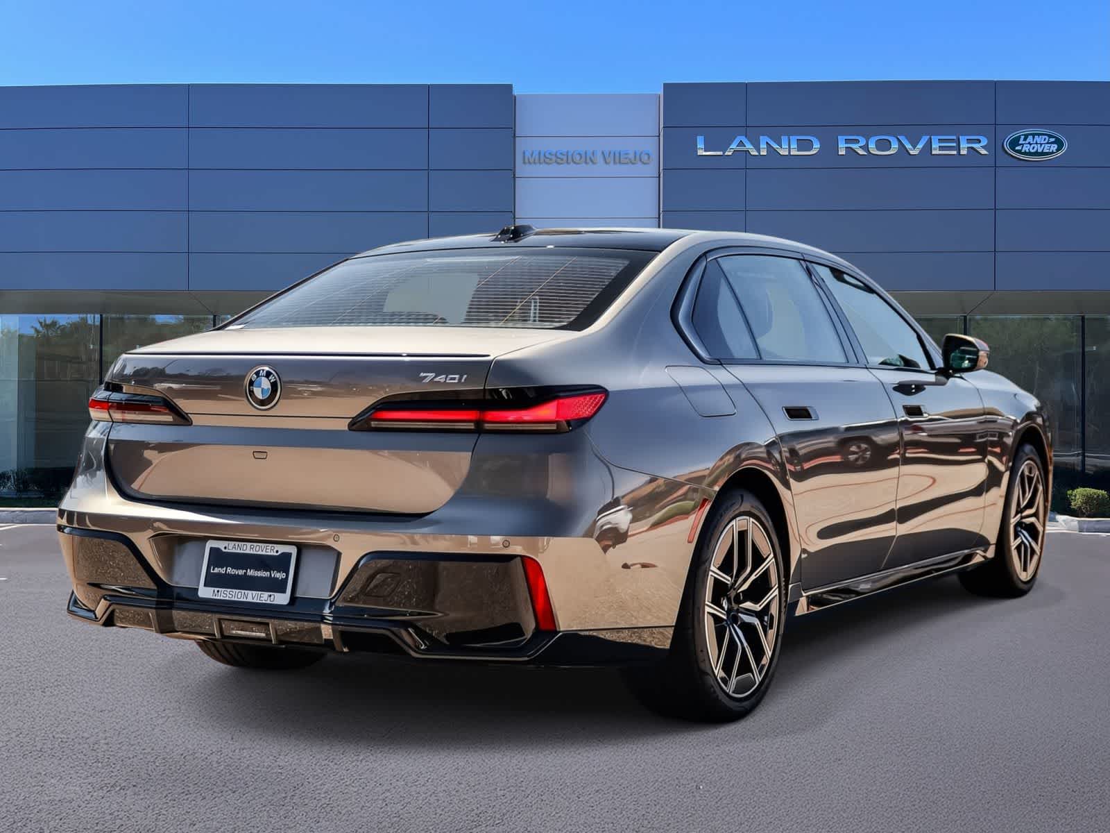 Thumbnail: 2024 BMW 7 Series - 4