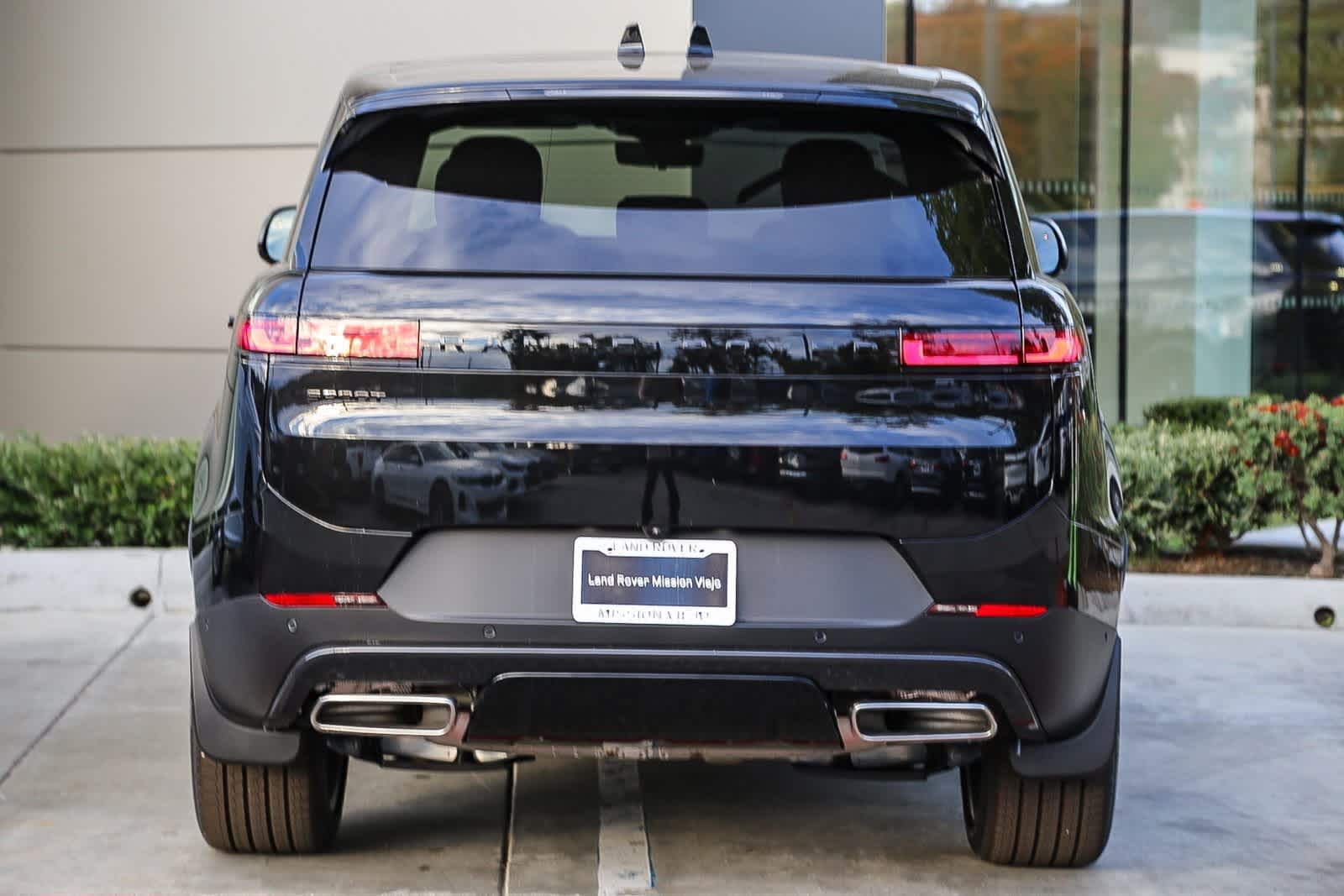 Thumbnail: 2025 Land Rover Range Rover Sport - 6