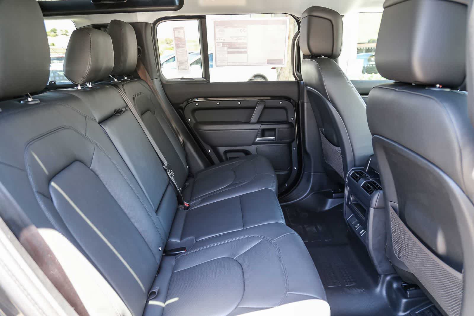 Thumbnail: 2026 Land Rover Defender - 18