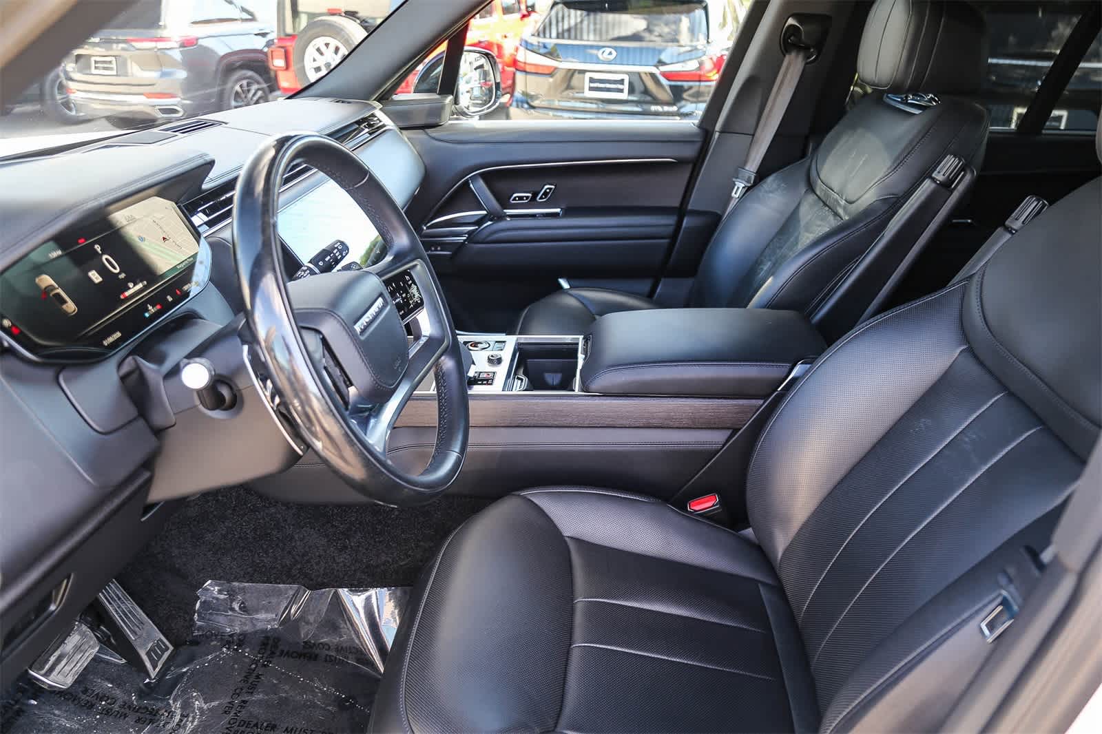 Thumbnail: 2023 Land Rover Range Rover - 21