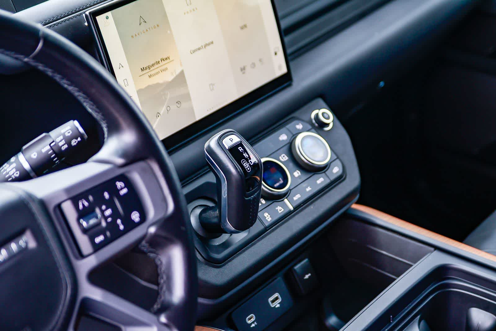 Thumbnail: 2024 Land Rover Defender - 19