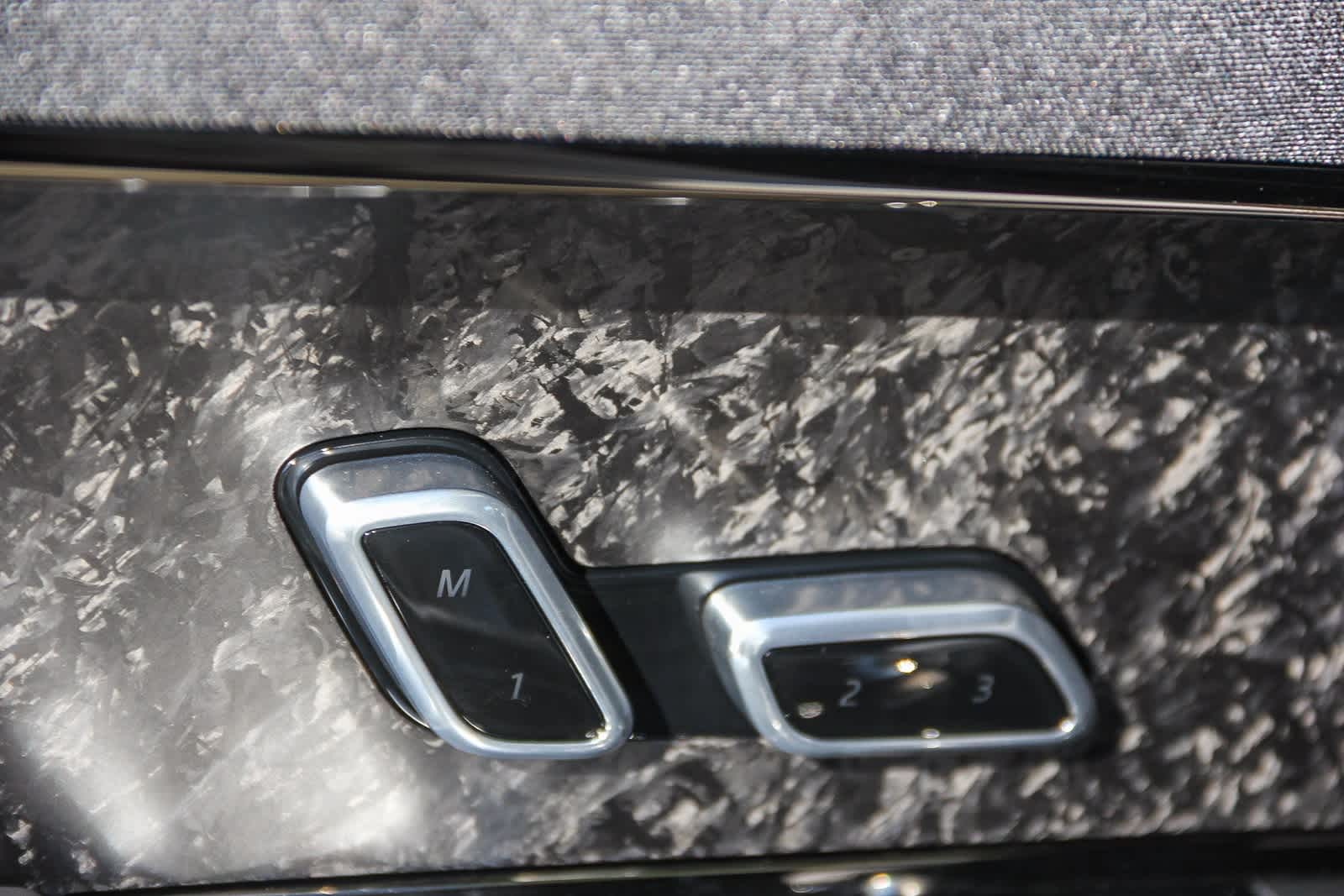 Thumbnail: 2025 Land Rover Range Rover Sport - 18