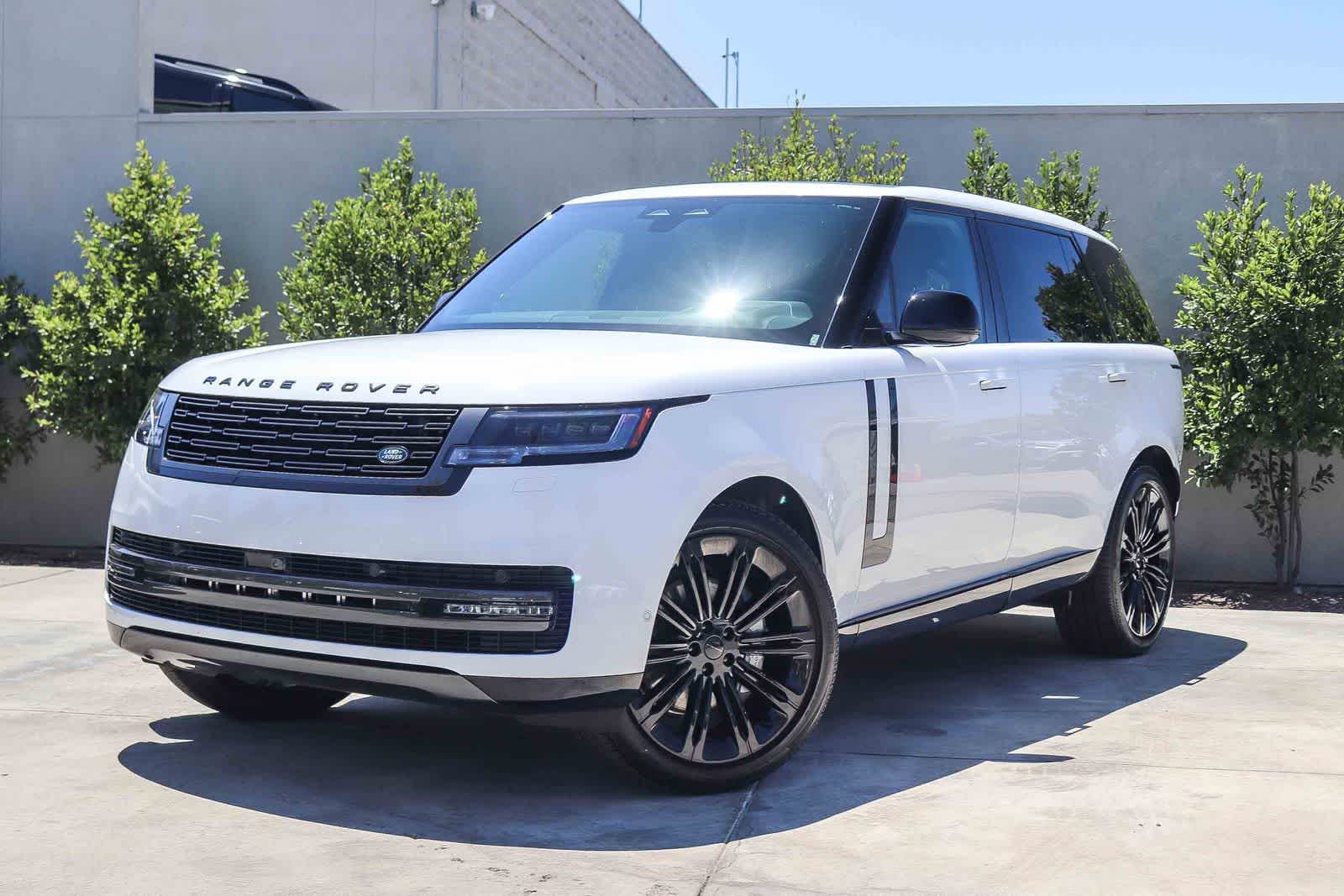 Thumbnail: 2026 Land Rover Range Rover - 1