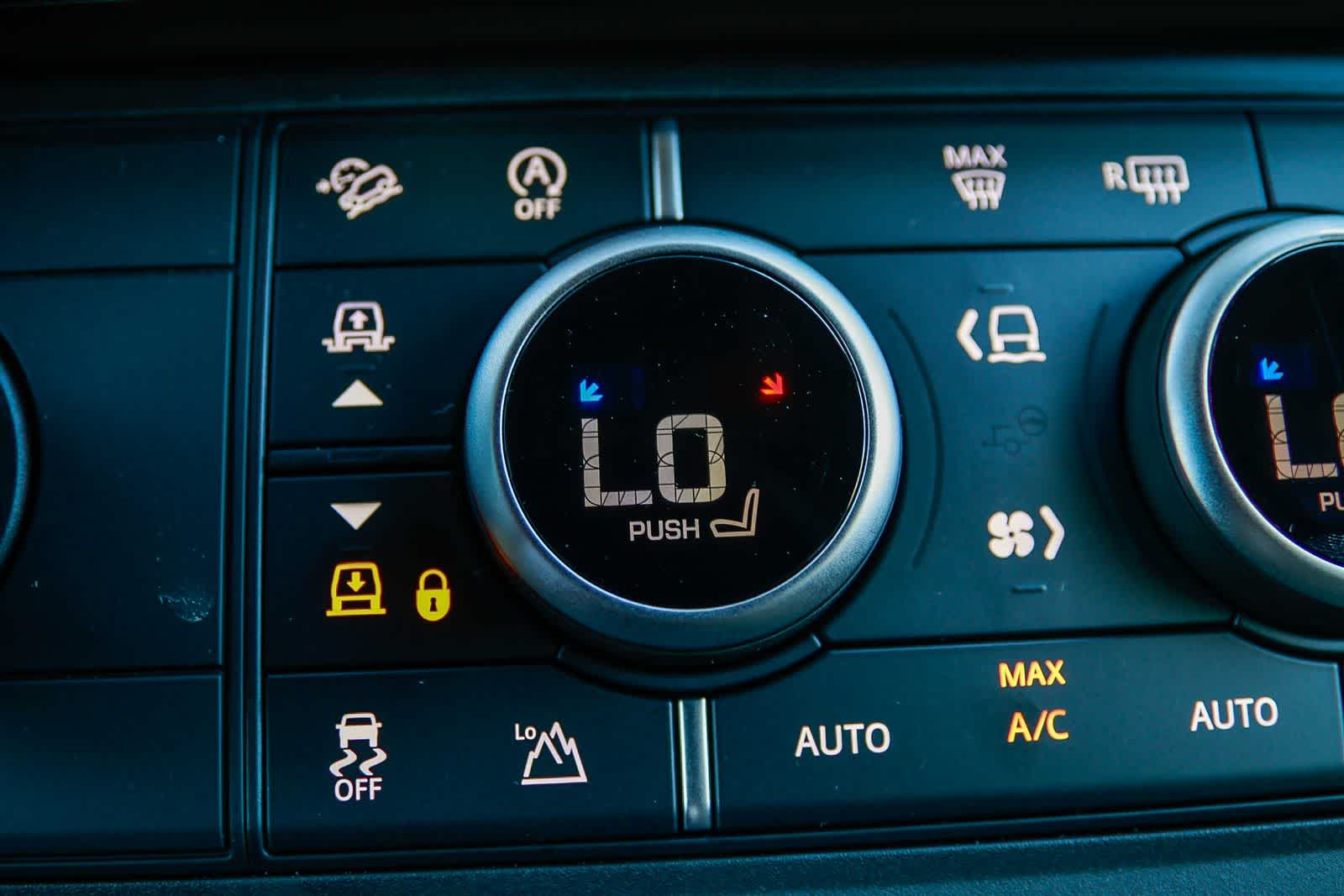 Thumbnail: 2026 Land Rover Defender - 27