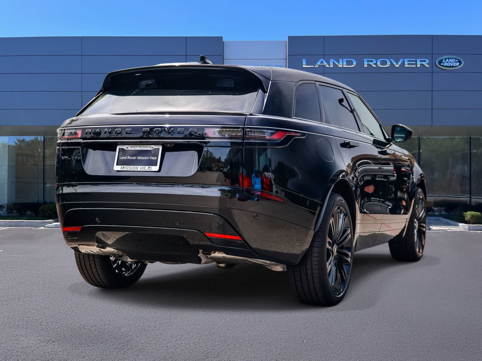 Thumbnail: 2026 Land Rover Range Rover Velar - 4