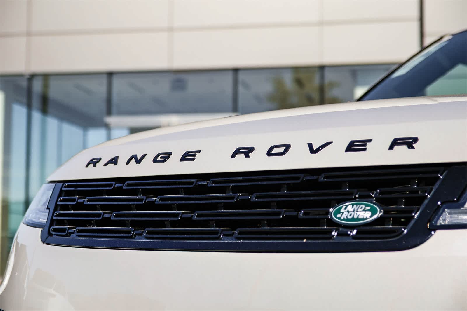 Thumbnail: 2026 Land Rover Range Rover Sport - 11