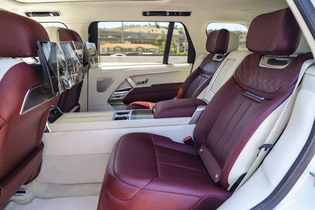 Thumbnail: 2024 Land Rover Range Rover - 20