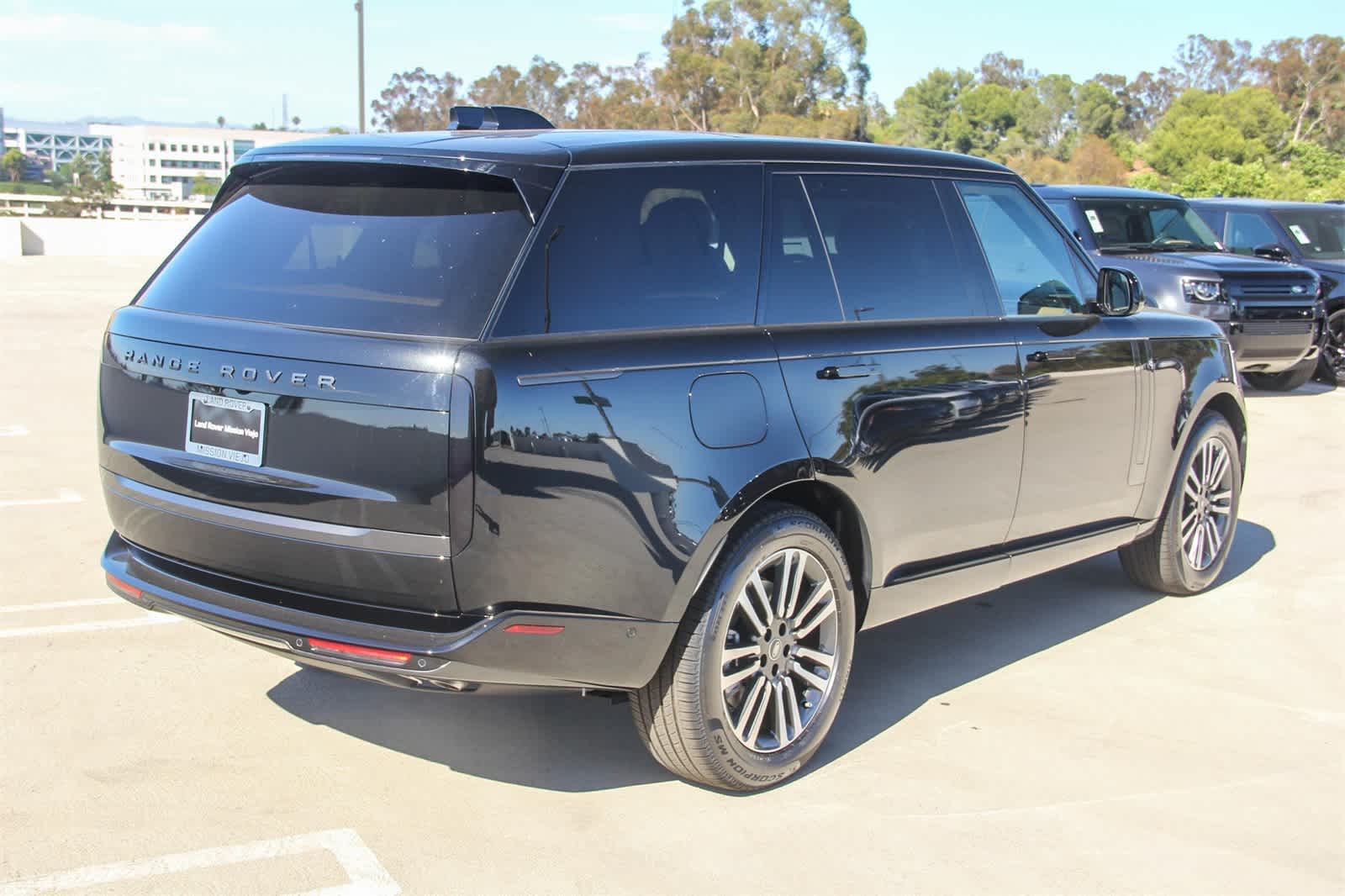 Thumbnail: 2025 Land Rover Range Rover - 6