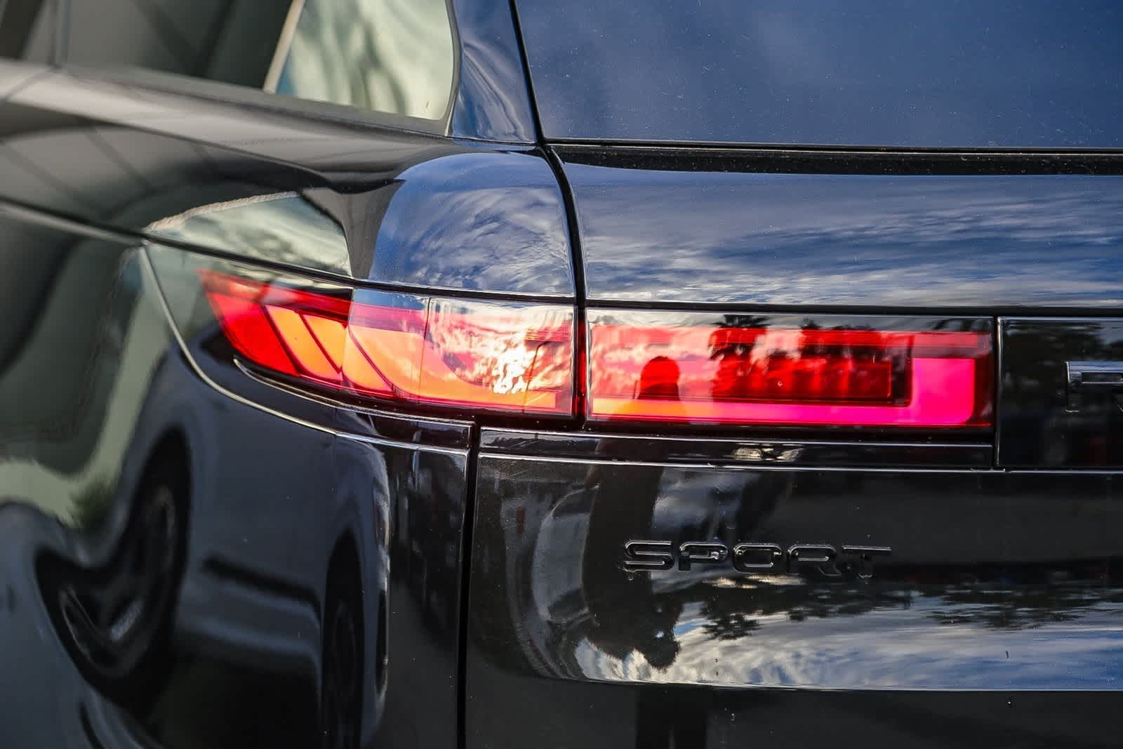 Thumbnail: 2025 Land Rover Range Rover Sport - 8