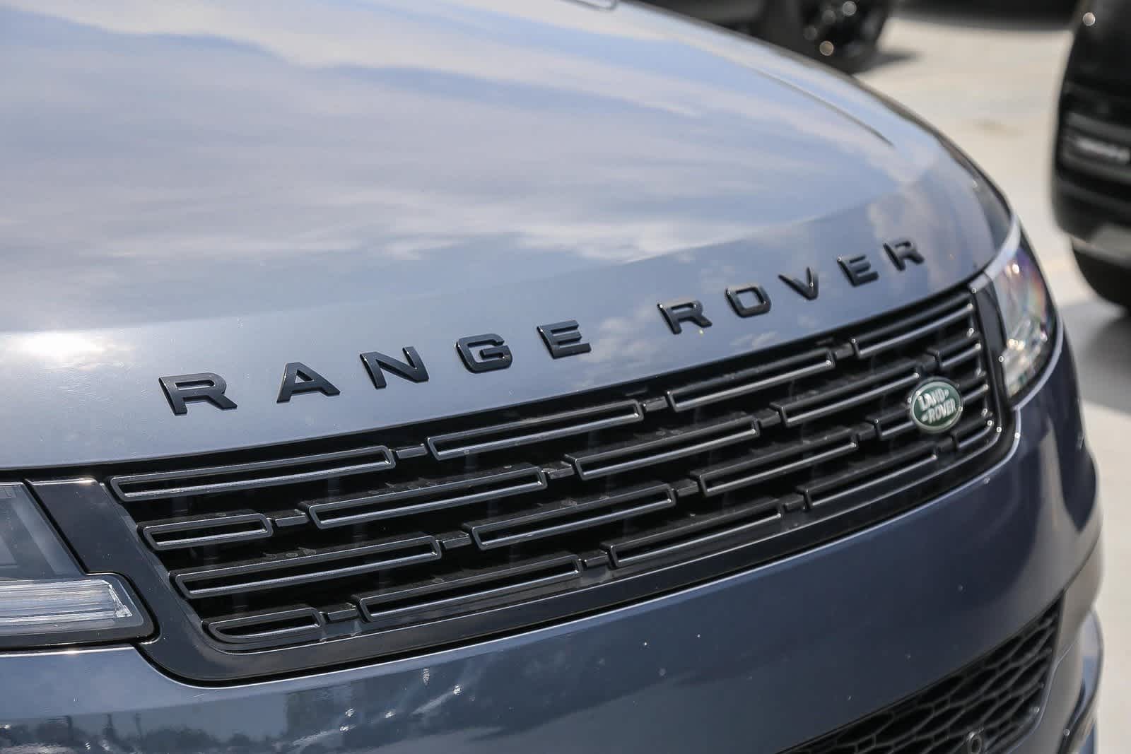 Thumbnail: 2023 Land Rover Range Rover Sport - 14