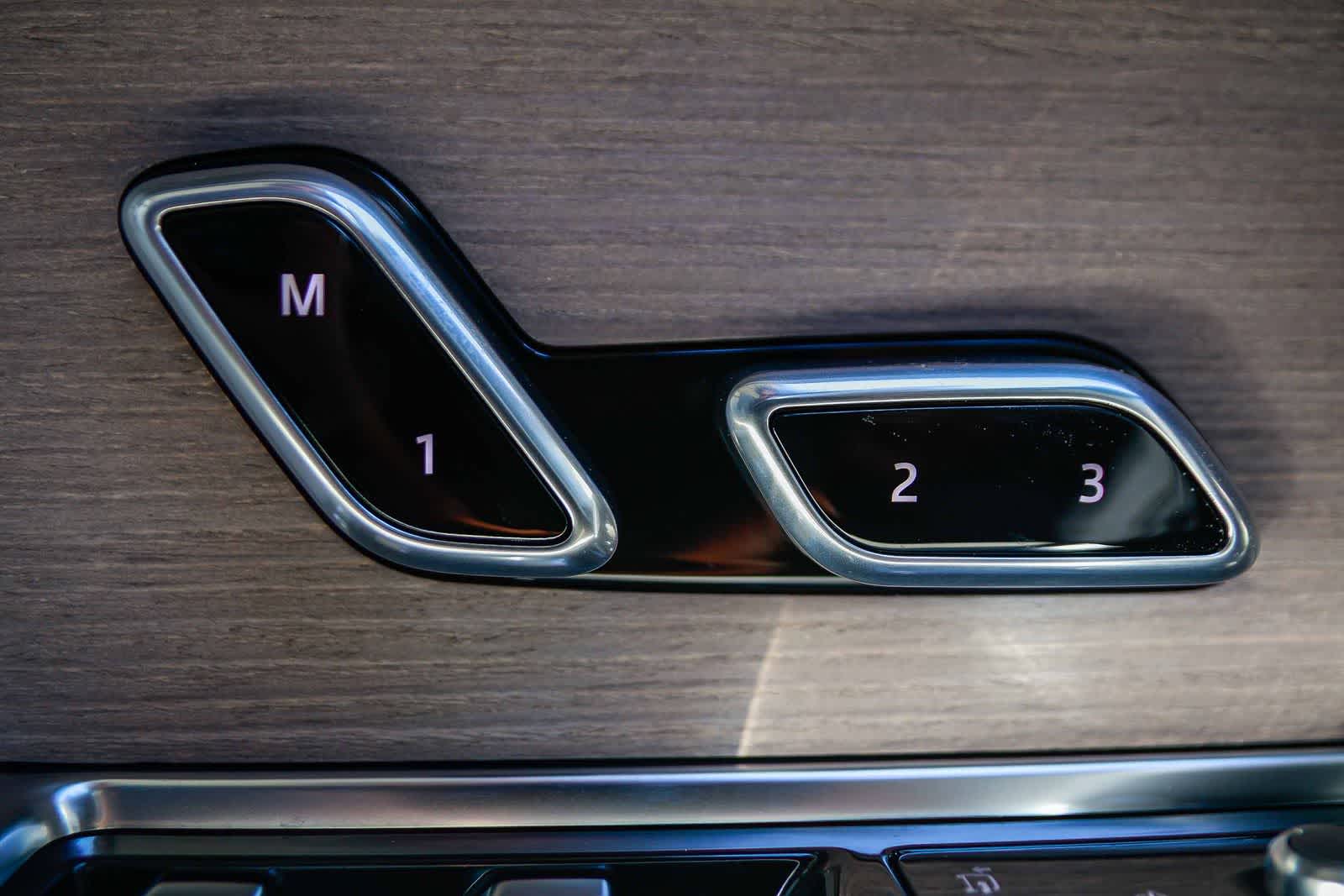 Thumbnail: 2026 Land Rover Range Rover - 23