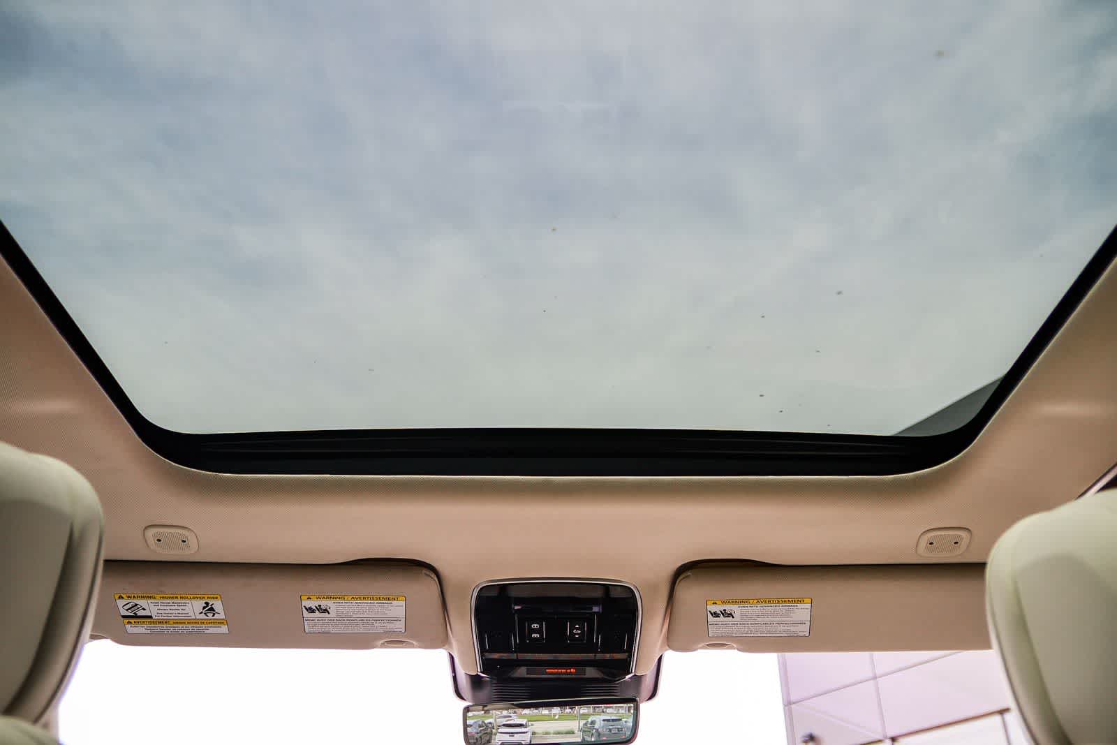 Thumbnail: 2023 Land Rover Range Rover - 15