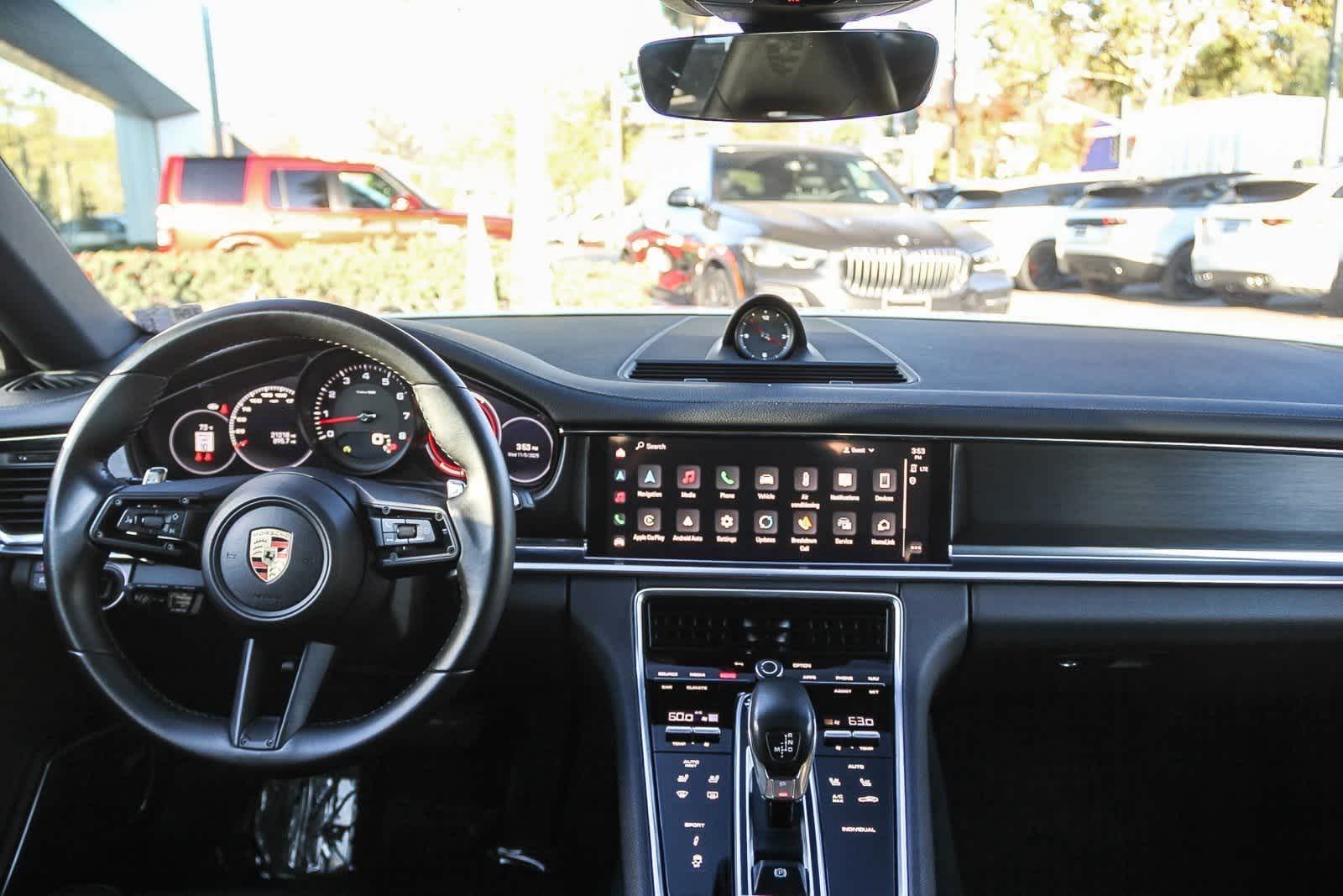 Thumbnail: 2023 Porsche Panamera - 11