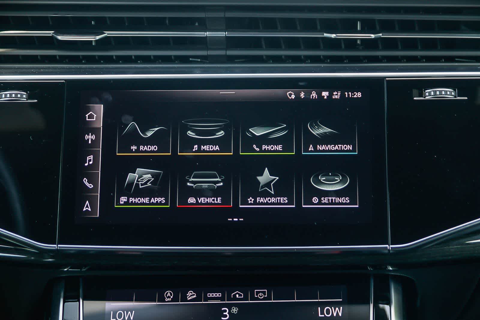 Thumbnail: 2022 Audi Q7 - 10