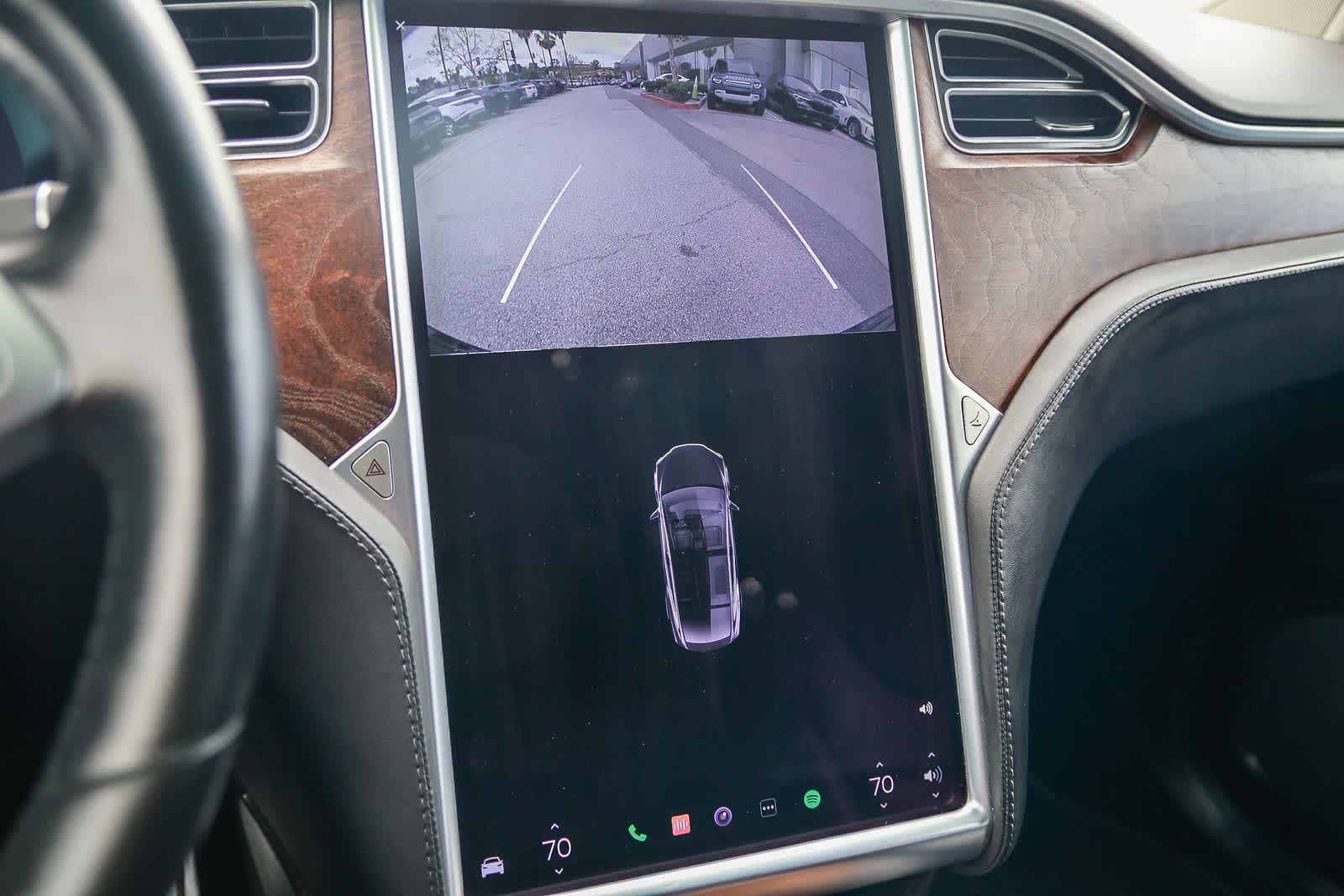 Thumbnail: 2017 Tesla Model X - 24