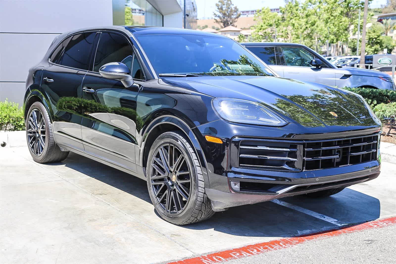 Thumbnail: 2024 Porsche Cayenne - 3