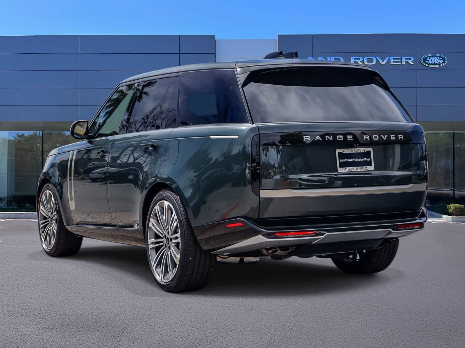 Thumbnail: 2026 Land Rover Range Rover - 6