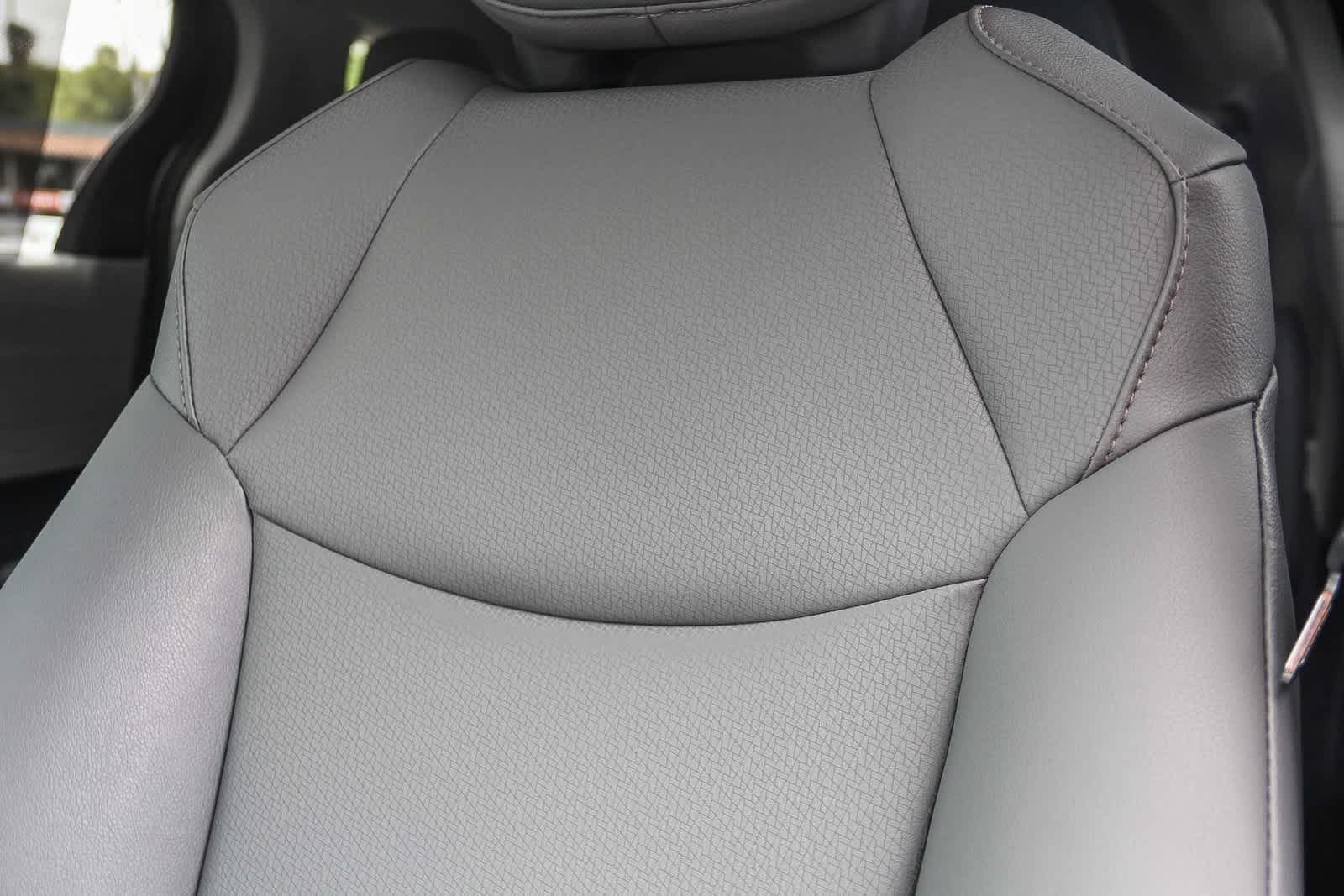 2023 Toyota Sienna XLE 26