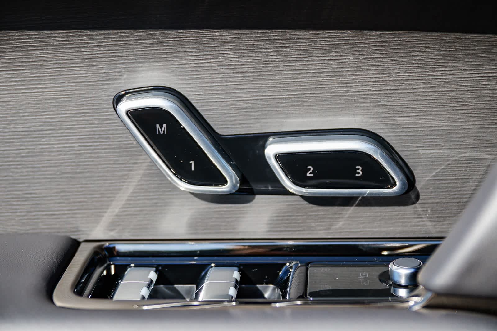 Thumbnail: 2026 Land Rover Range Rover Sport - 22