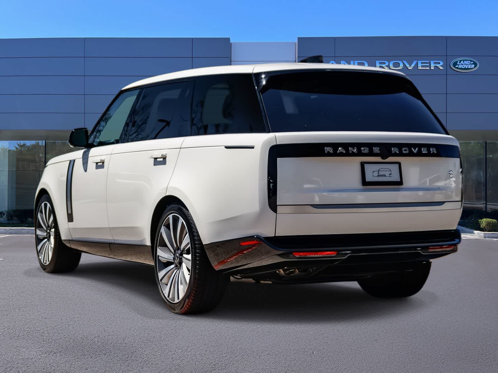 Thumbnail: 2024 Land Rover Range Rover - 6