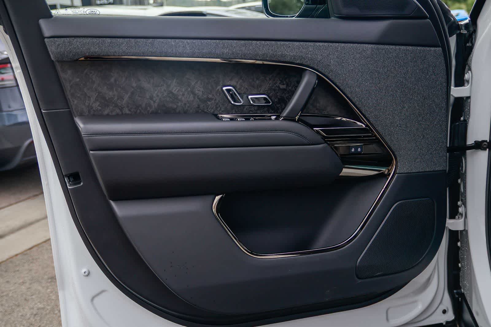 Thumbnail: 2024 Land Rover Range Rover Sport - 21