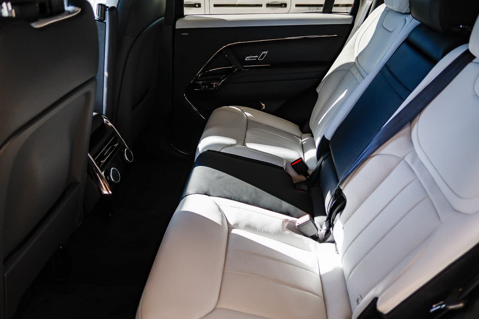 Thumbnail: 2025 Land Rover Range Rover Sport - 12