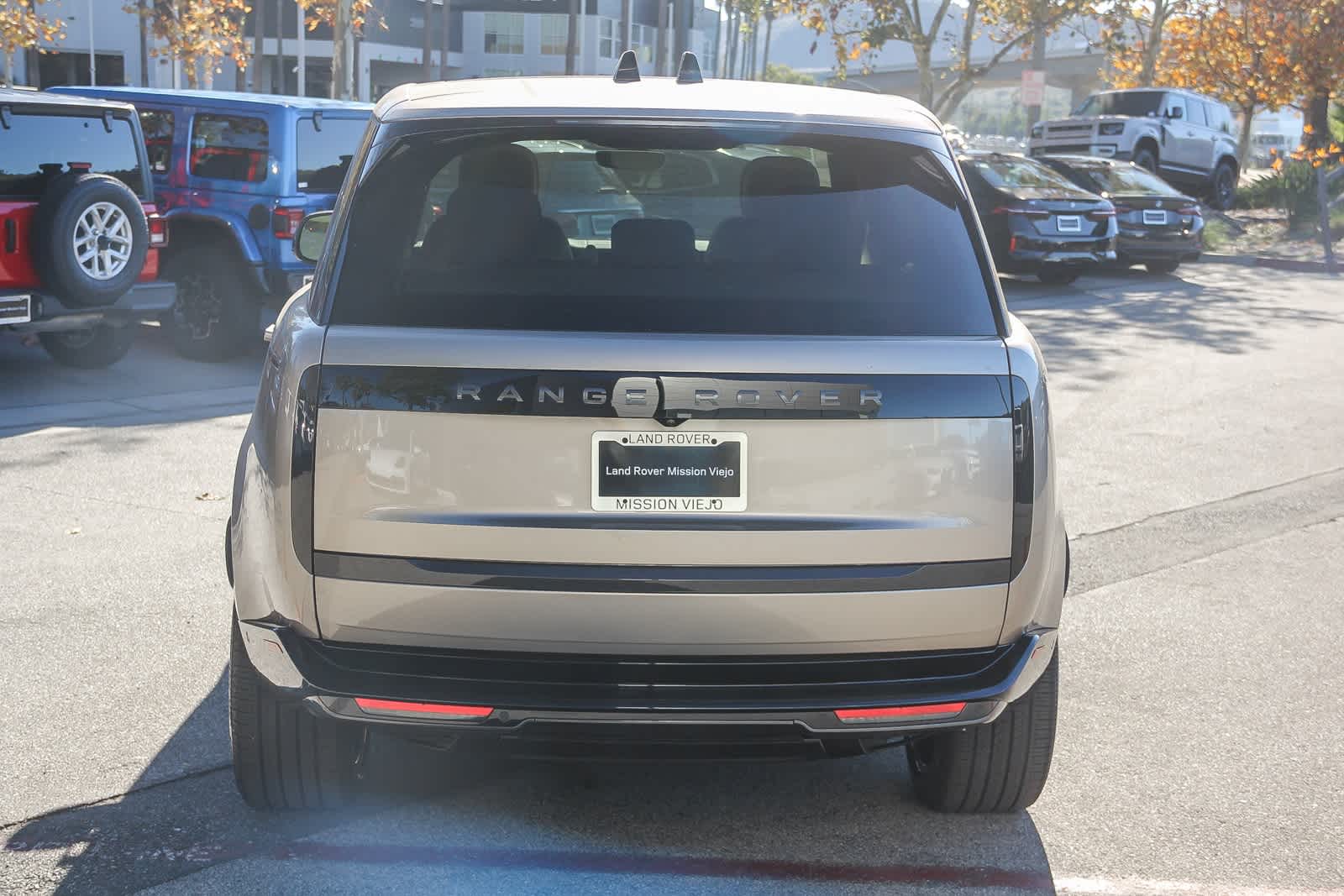 Thumbnail: 2025 Land Rover Range Rover - 9