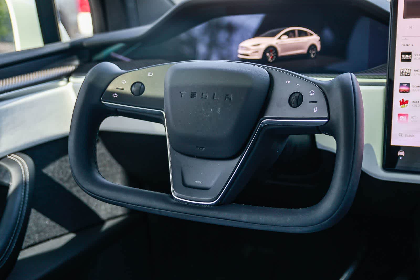 Thumbnail: 2023 Tesla Model X - 15