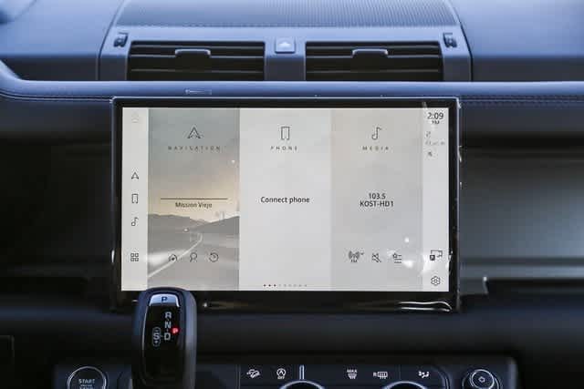 Thumbnail: 2025 Land Rover Defender - 14