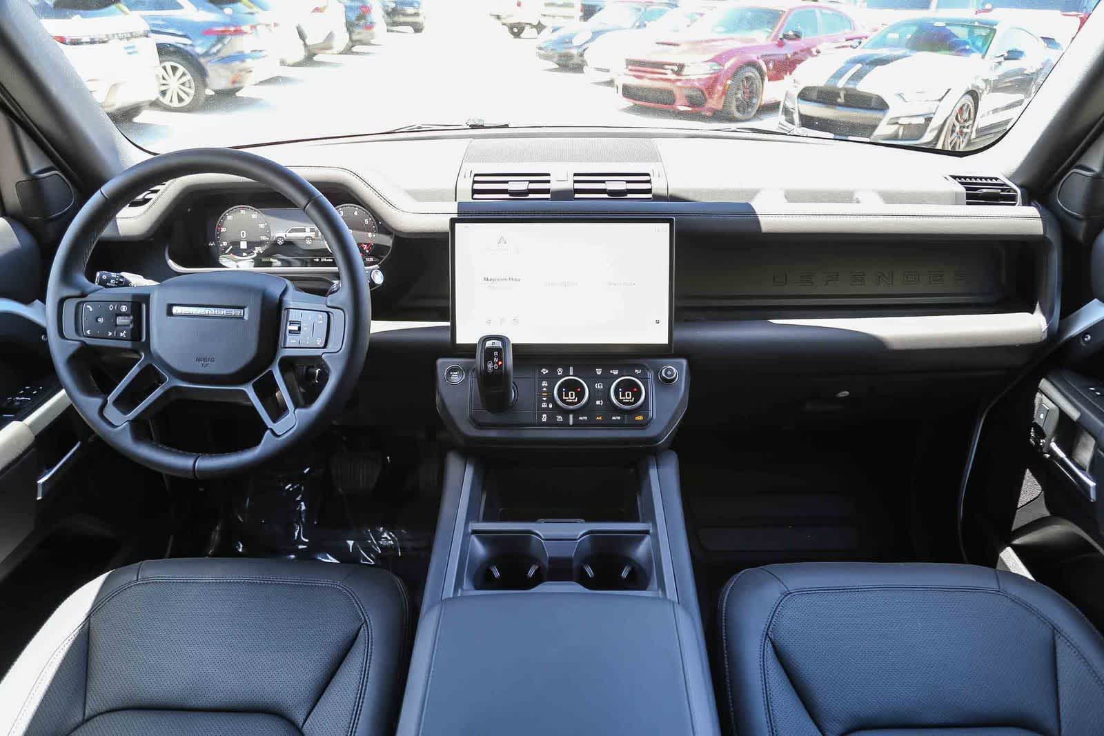 Thumbnail: 2026 Land Rover Defender - 10