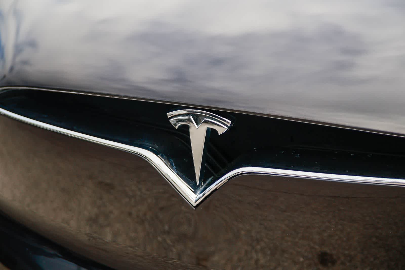Thumbnail: 2017 Tesla Model X - 11