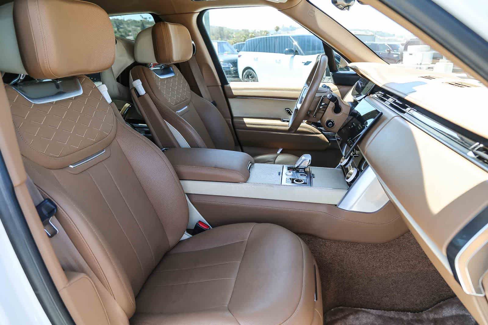 Thumbnail: 2023 Land Rover Range Rover - 22