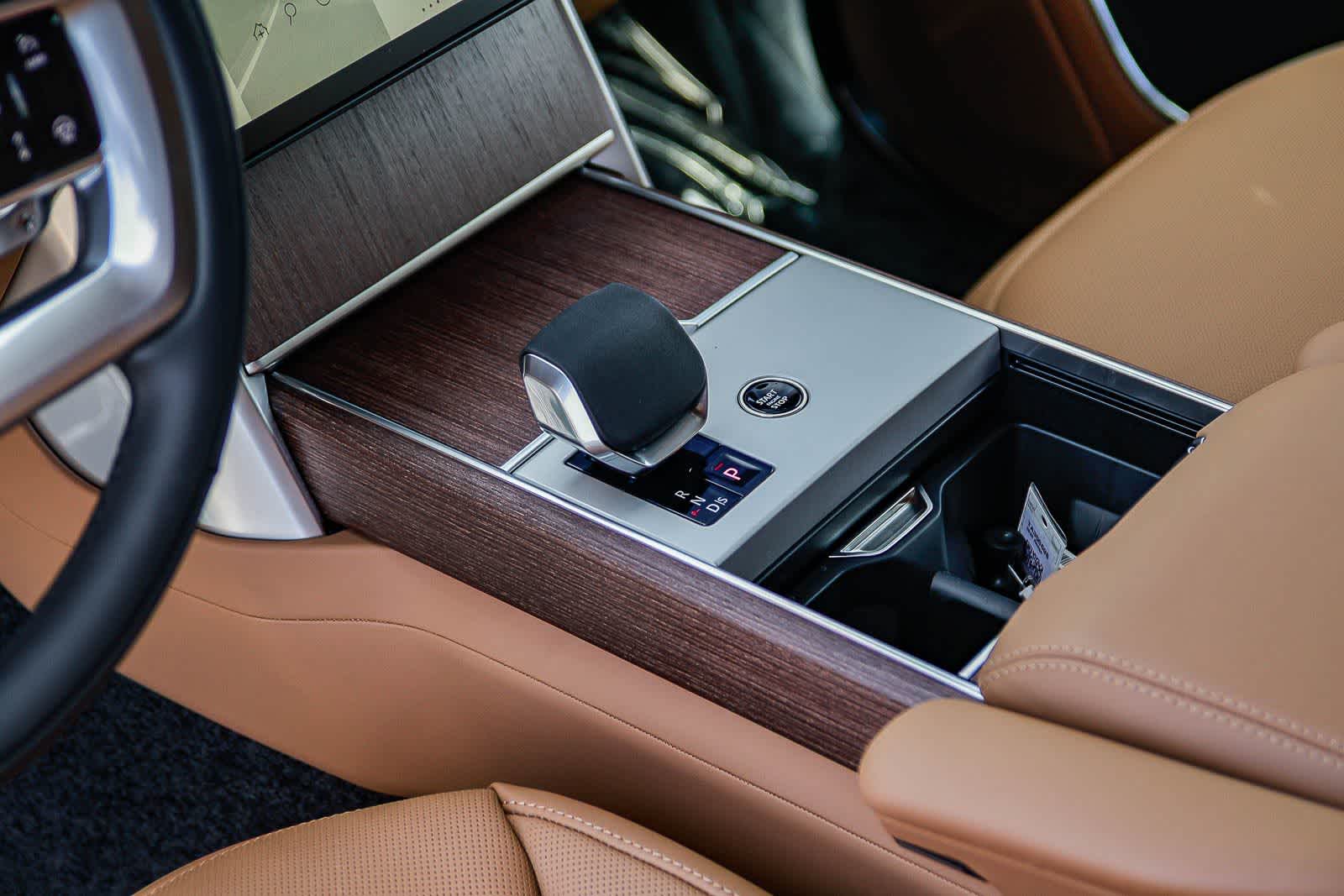 Thumbnail: 2026 Land Rover Range Rover - 20