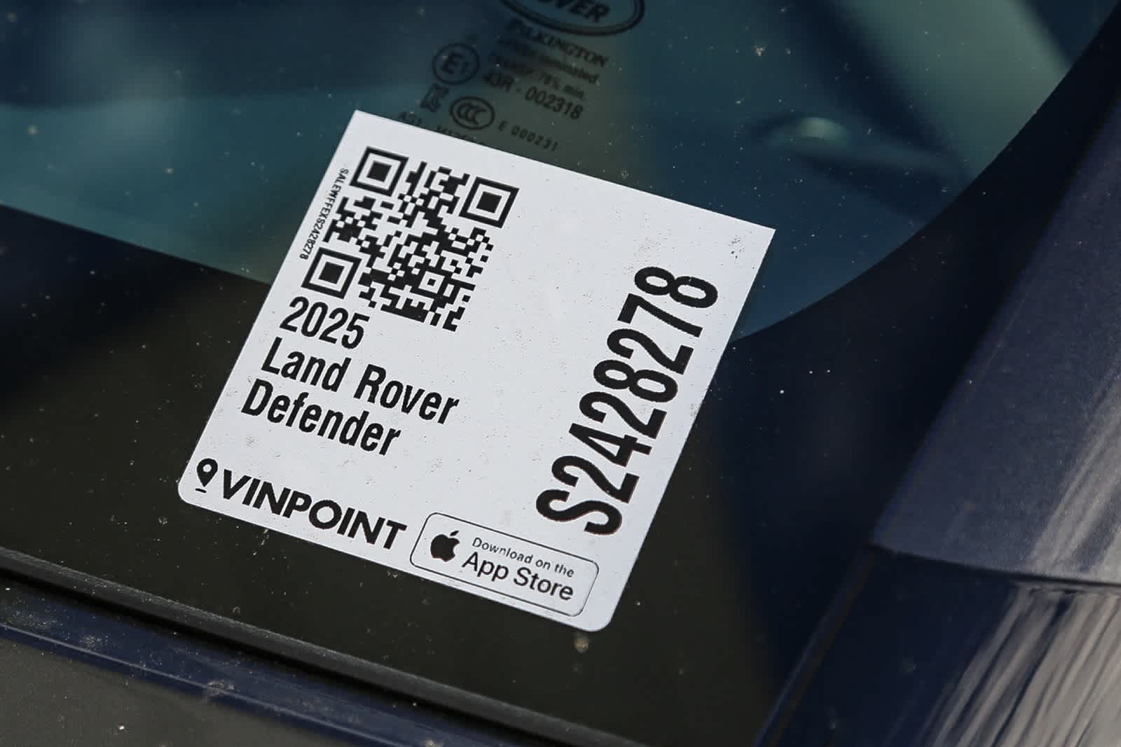 Thumbnail: 2025 Land Rover Defender - 27