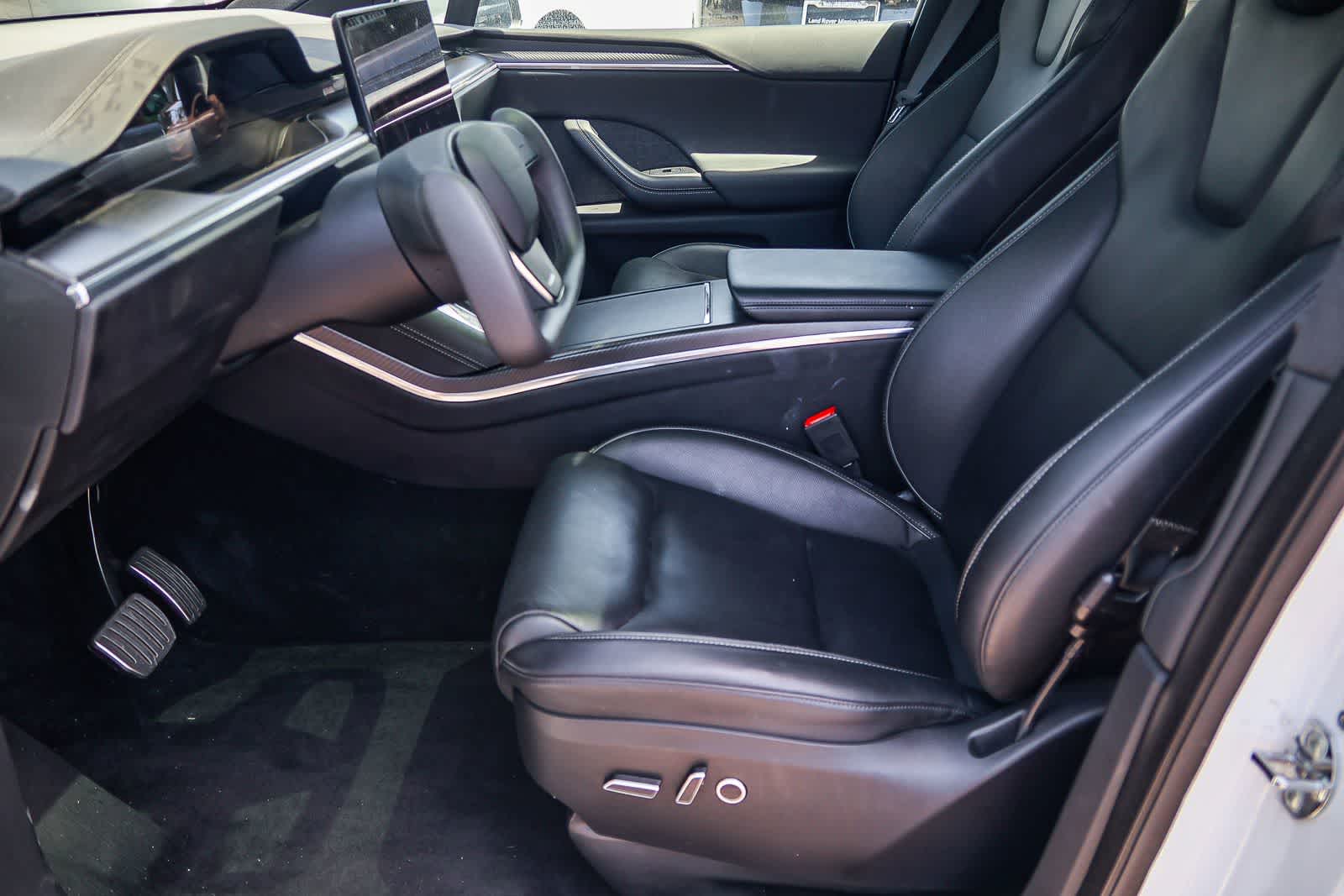 Thumbnail: 2022 Tesla Model X - 20