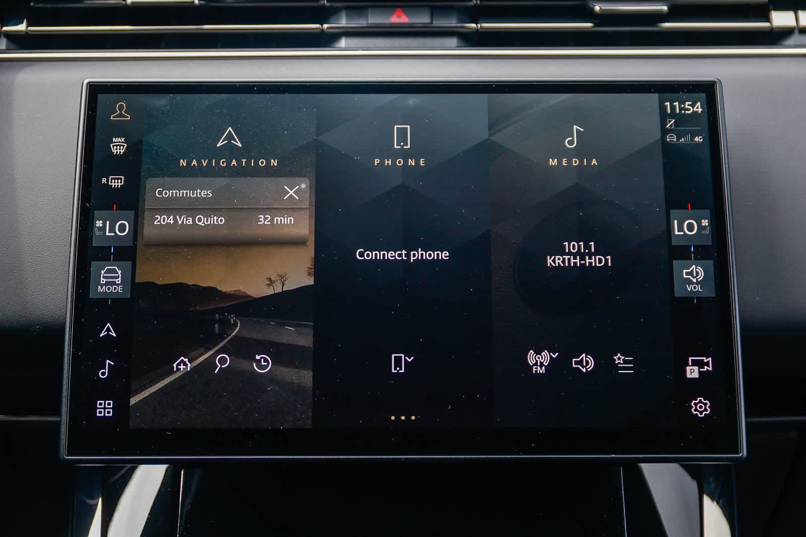 Thumbnail: 2024 Land Rover Range Rover Sport - 14