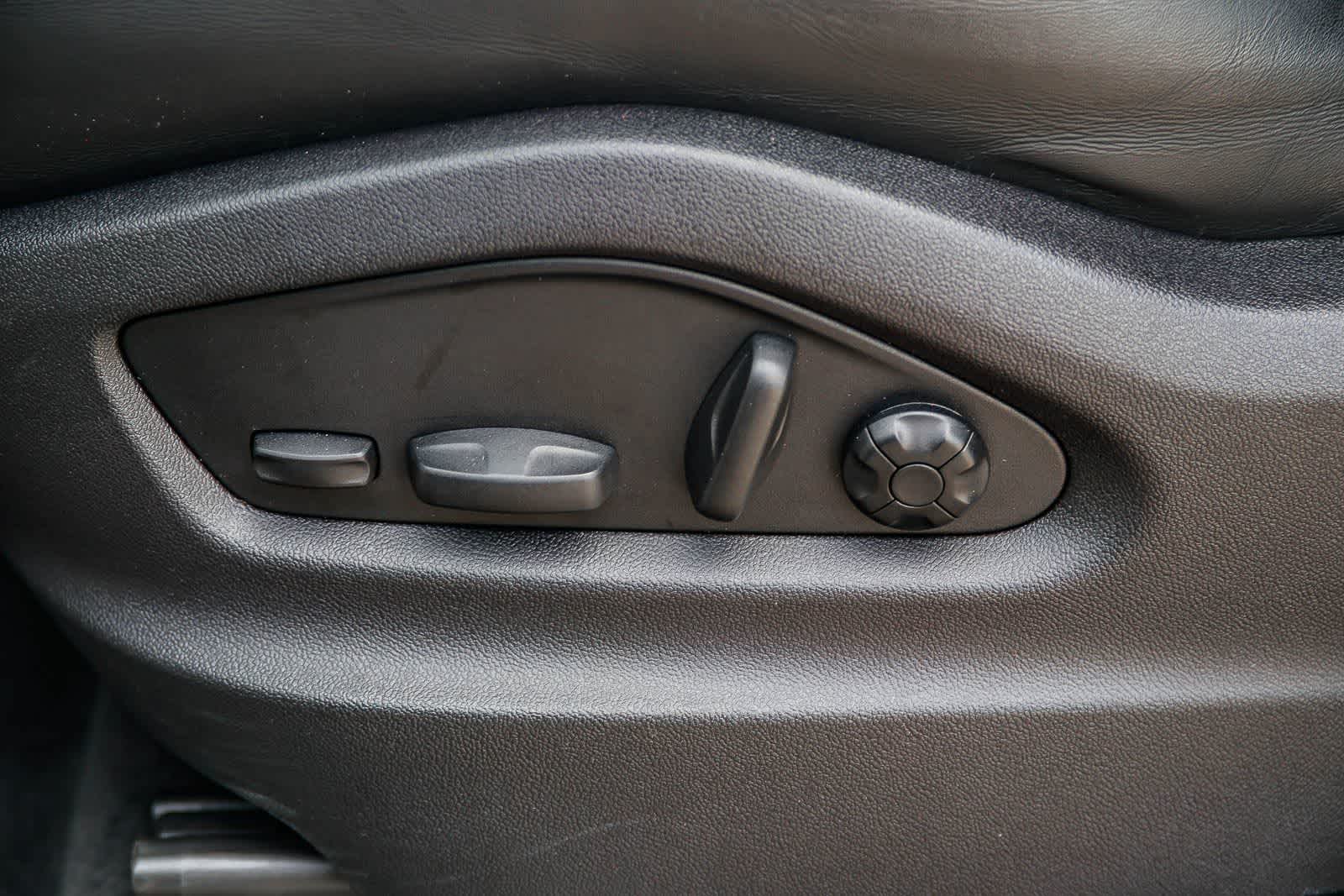 Thumbnail: 2022 Porsche Cayenne - 22