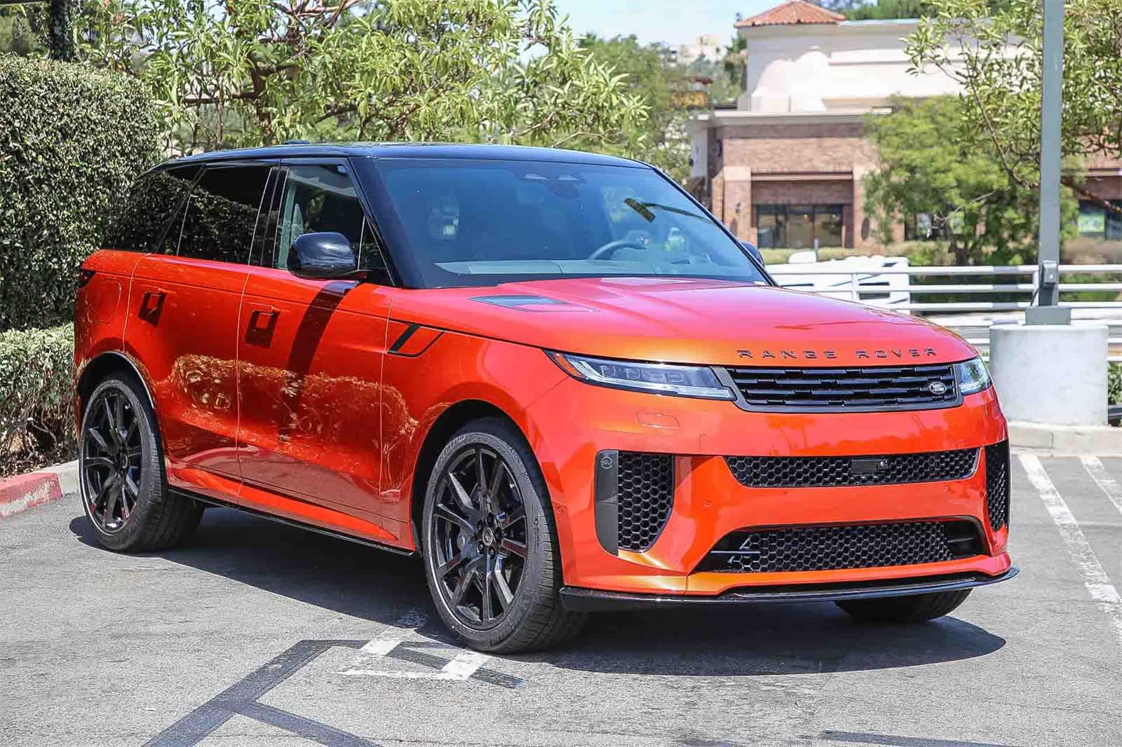 Thumbnail: 2025 Land Rover Range Rover Sport - 3