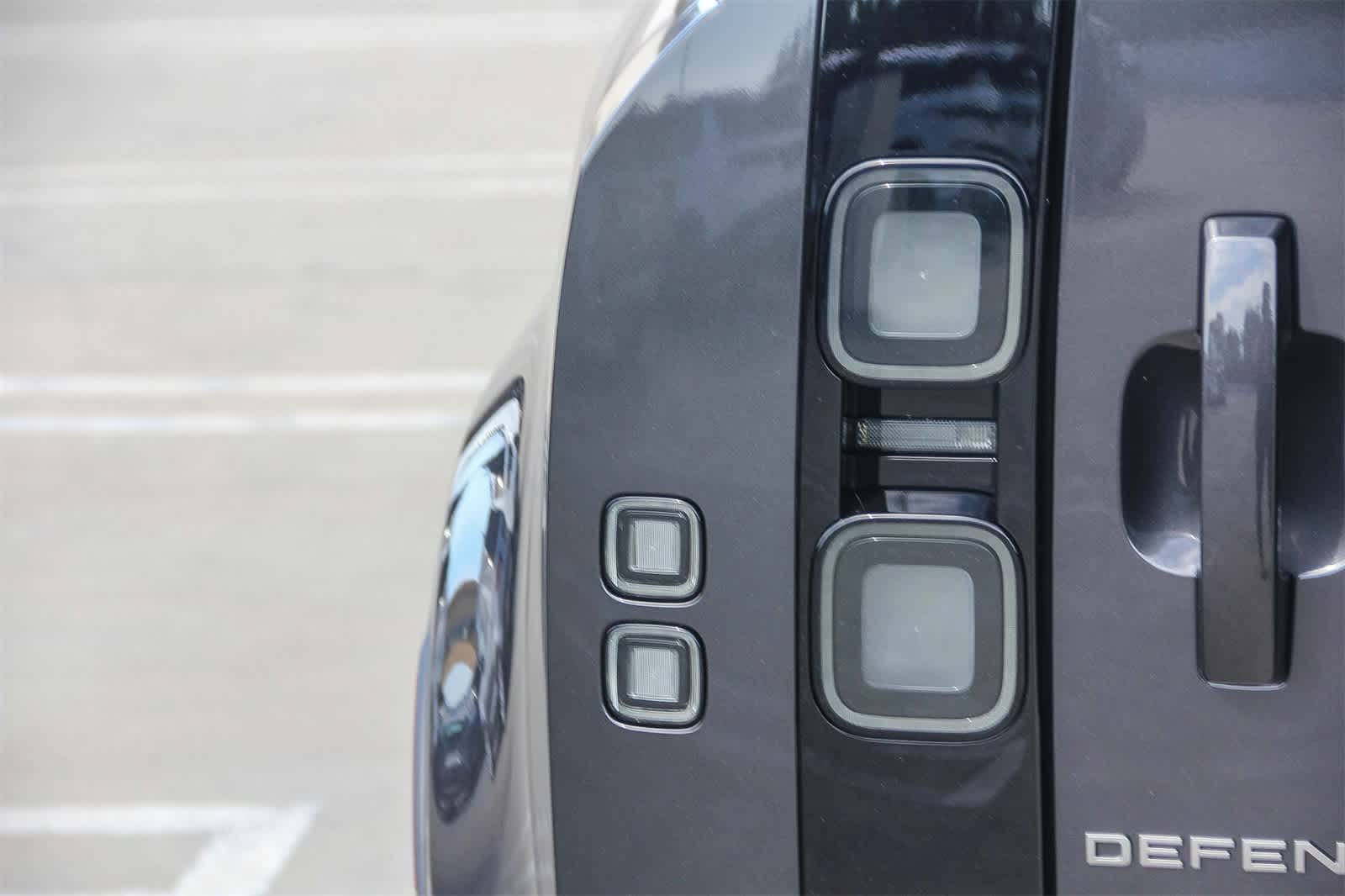 Thumbnail: 2026 Land Rover Defender - 7