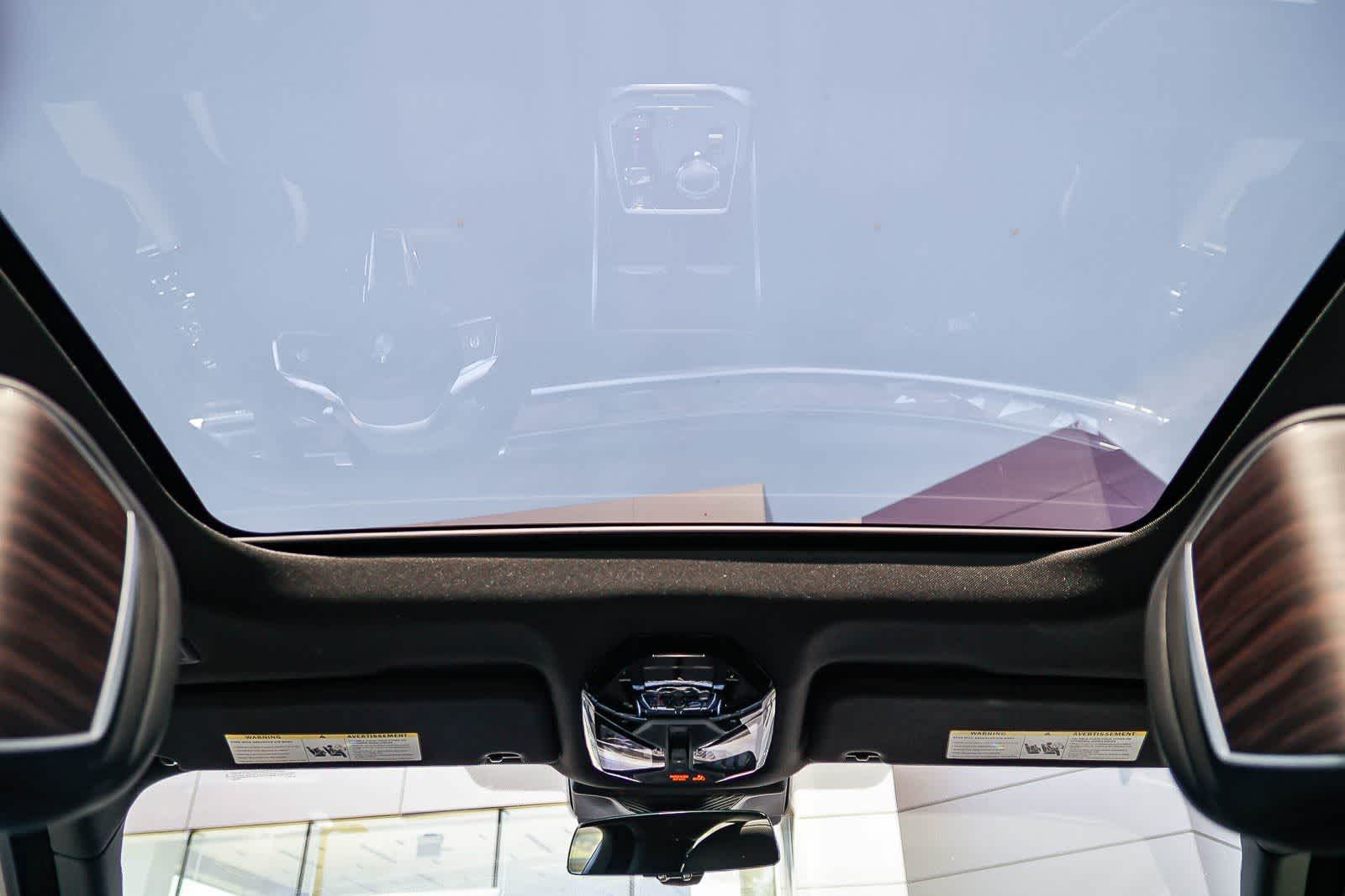 Thumbnail: 2024 BMW 7 Series - 16