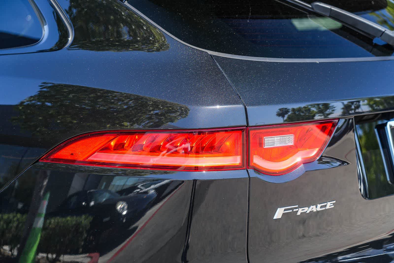 Thumbnail: 2019 Jaguar F-Pace - 6