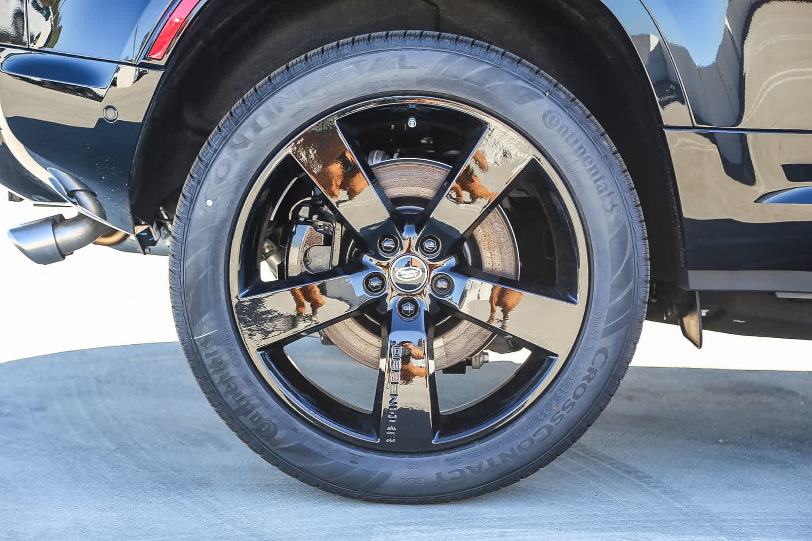 Thumbnail: 2025 Land Rover Defender - 11