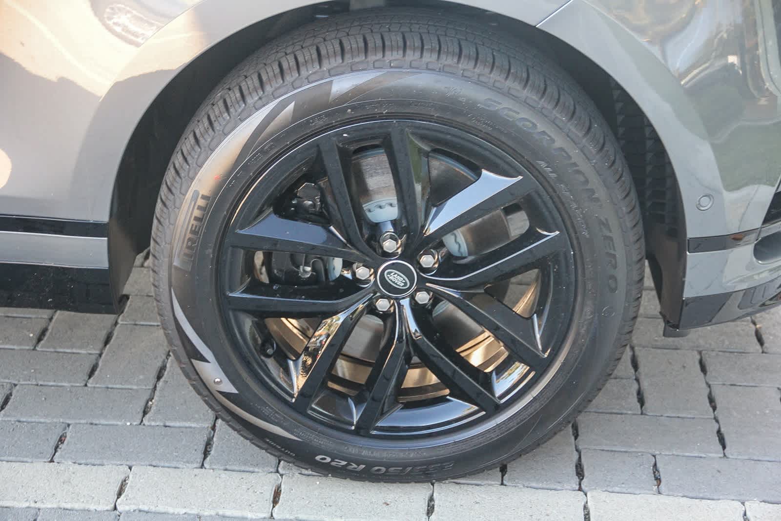 Thumbnail: 2026 Land Rover Range Rover Velar - 9