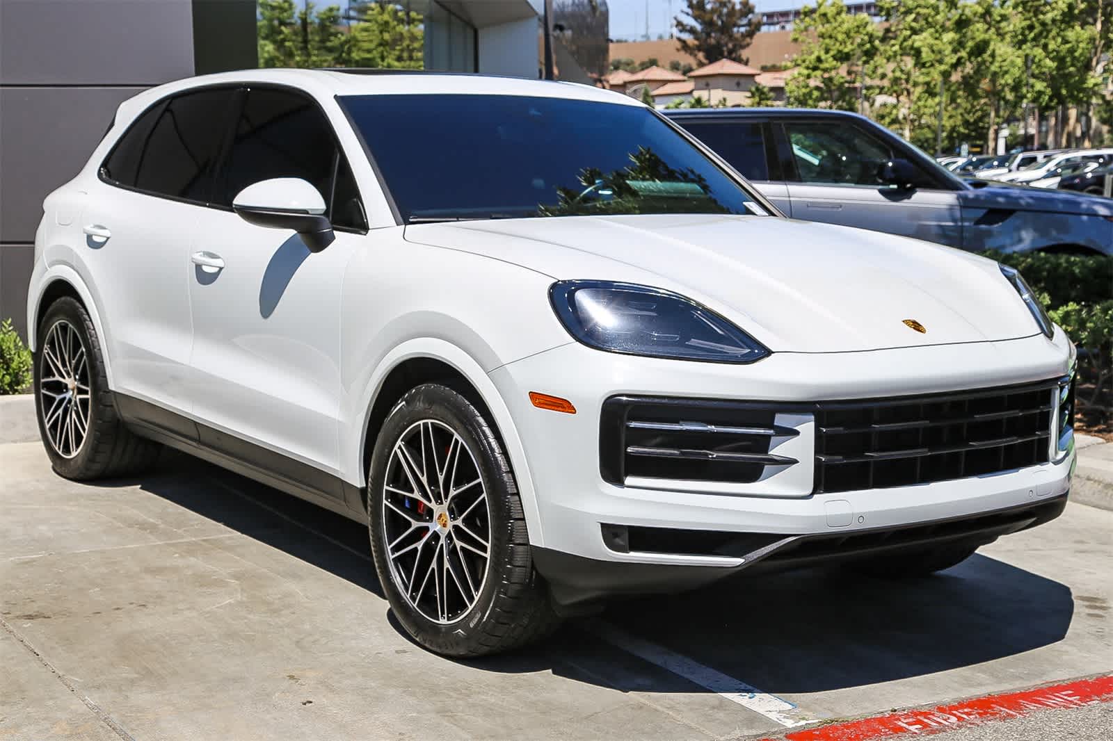 Thumbnail: 2024 Porsche Cayenne - 3