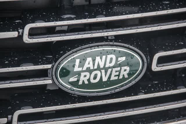 Thumbnail: 2025 Land Rover Range Rover - 9